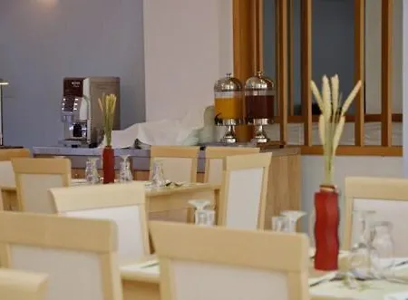 Belvedere 4* Achladies (Skiathos)